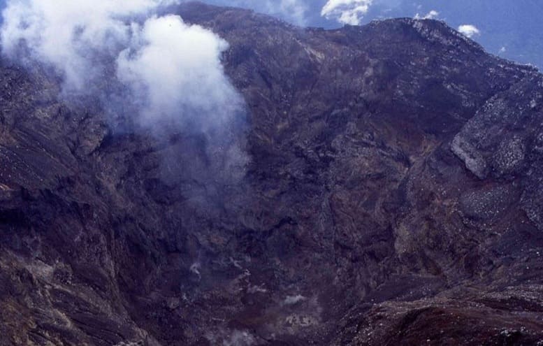 Kawah Gunung Kerinci.