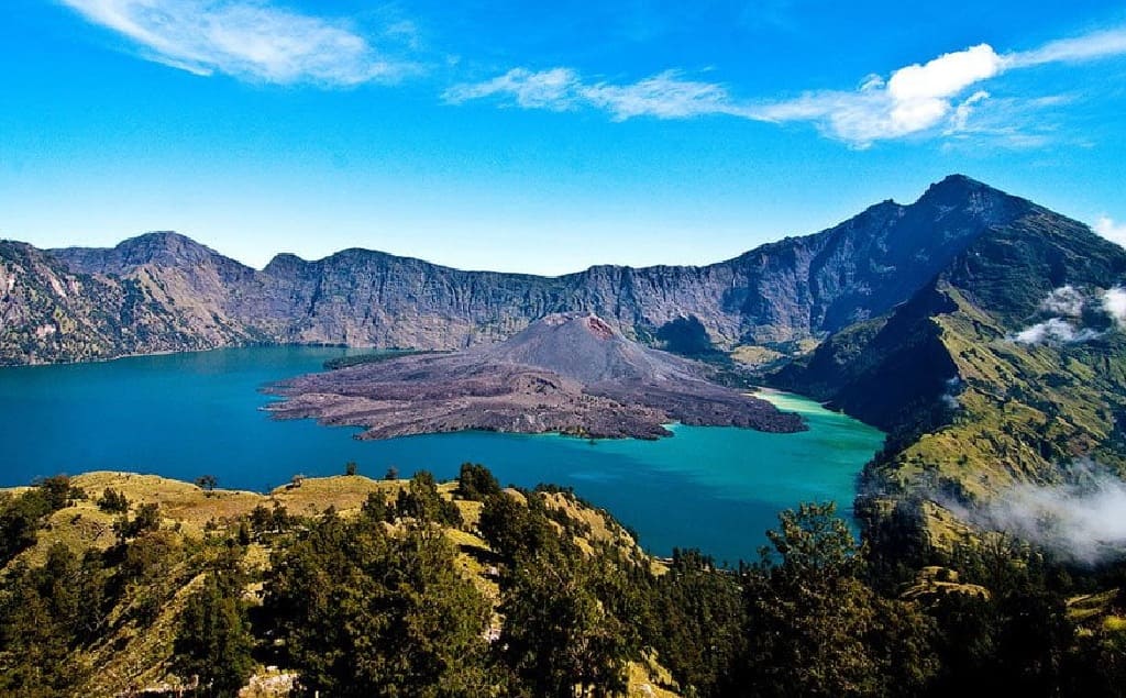 Mount Rinjani Lombok Island NTB-Indonesia, A Favorite For Climbers