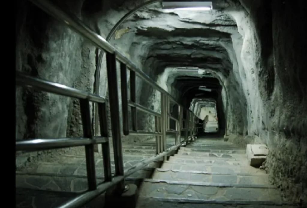 Japanese Hole, Historical Tour of Bukit Tinggi, Won't Regret Coming Here.