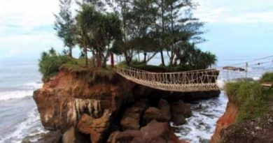 Sungai Suci Beach, Paradise in Central Bengkulu