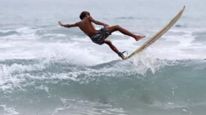 Experience Thrilling Waves at Tanjung Setia Beach, Lampung