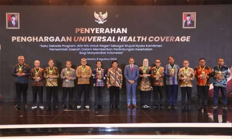 Pemerintah Daerah kabupaten Kepahiang menerima penghargaan dengan Kategori Madya dalam Pencapaian Universal Health Coverage (UHC).