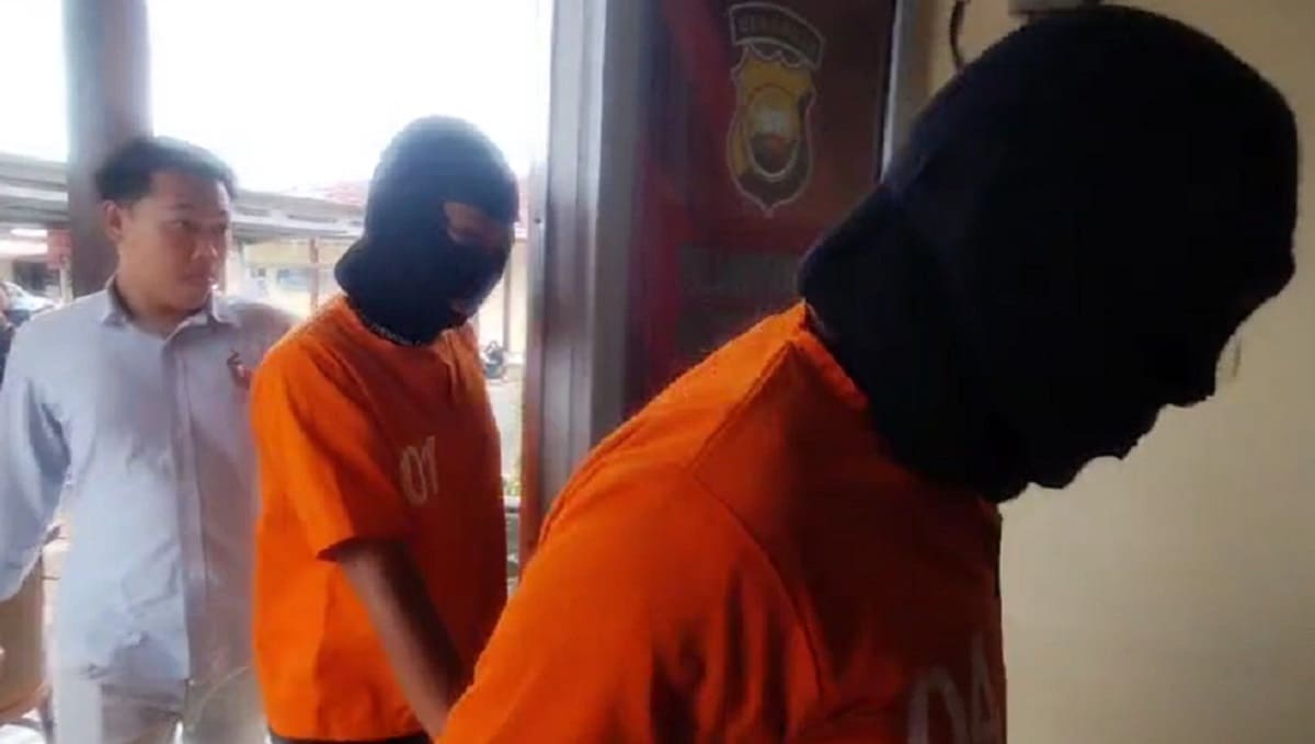 Kades Suro Bali dan Bendahara Desa saat ini diamankan Polres Kepahiang dengan status tersangka - Ngenelo.net