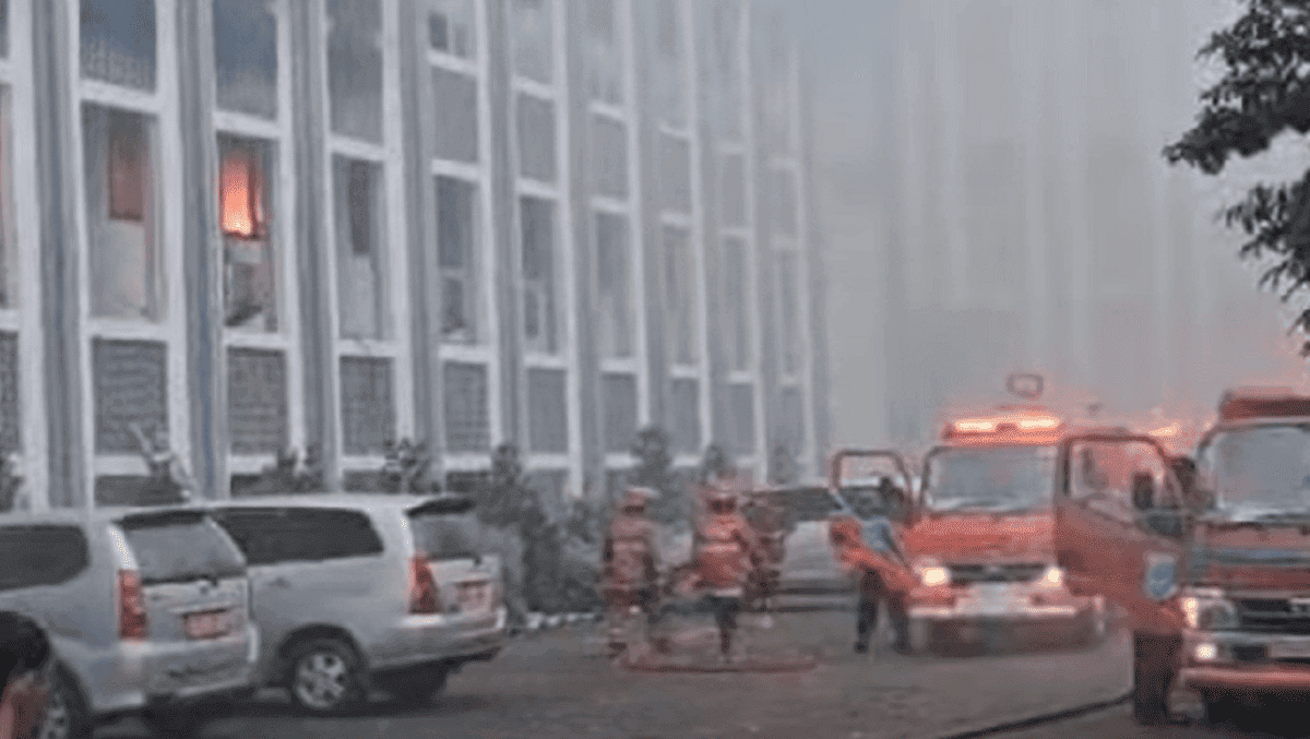 Kebakaran UIN Jakarta. Foto: Ist - Ngenelo.net