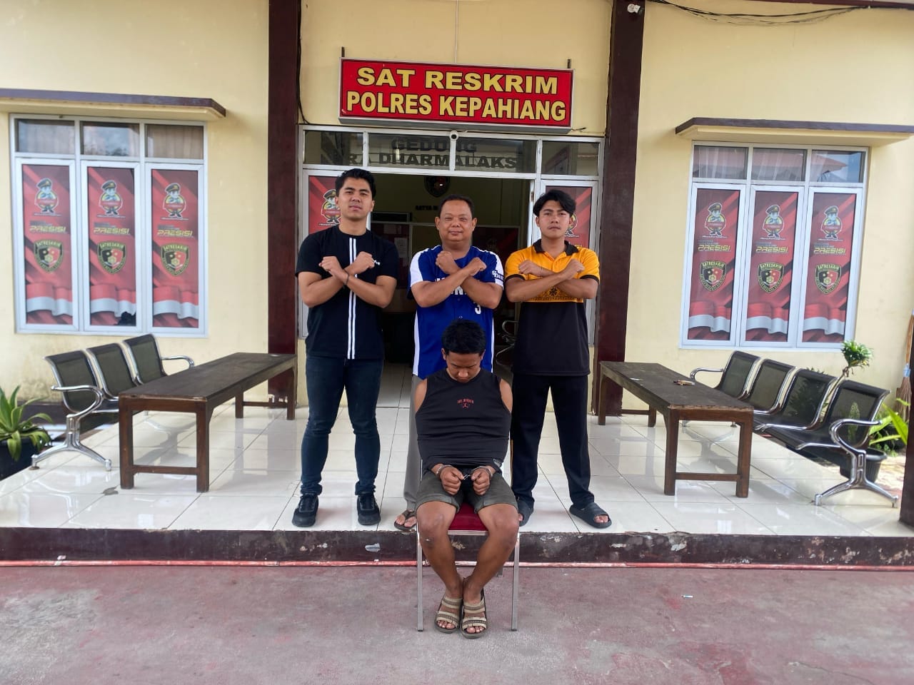 Lagi Asyik Kawan, Polisi Amankan Sejoli di Dalam Mobil, di Depan Kantor Bupati Kepahiang