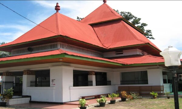 Masjid Jamik Bengkulu salah satu masjid bersejarah di Indonesia. Foto st - Ngenelo.net