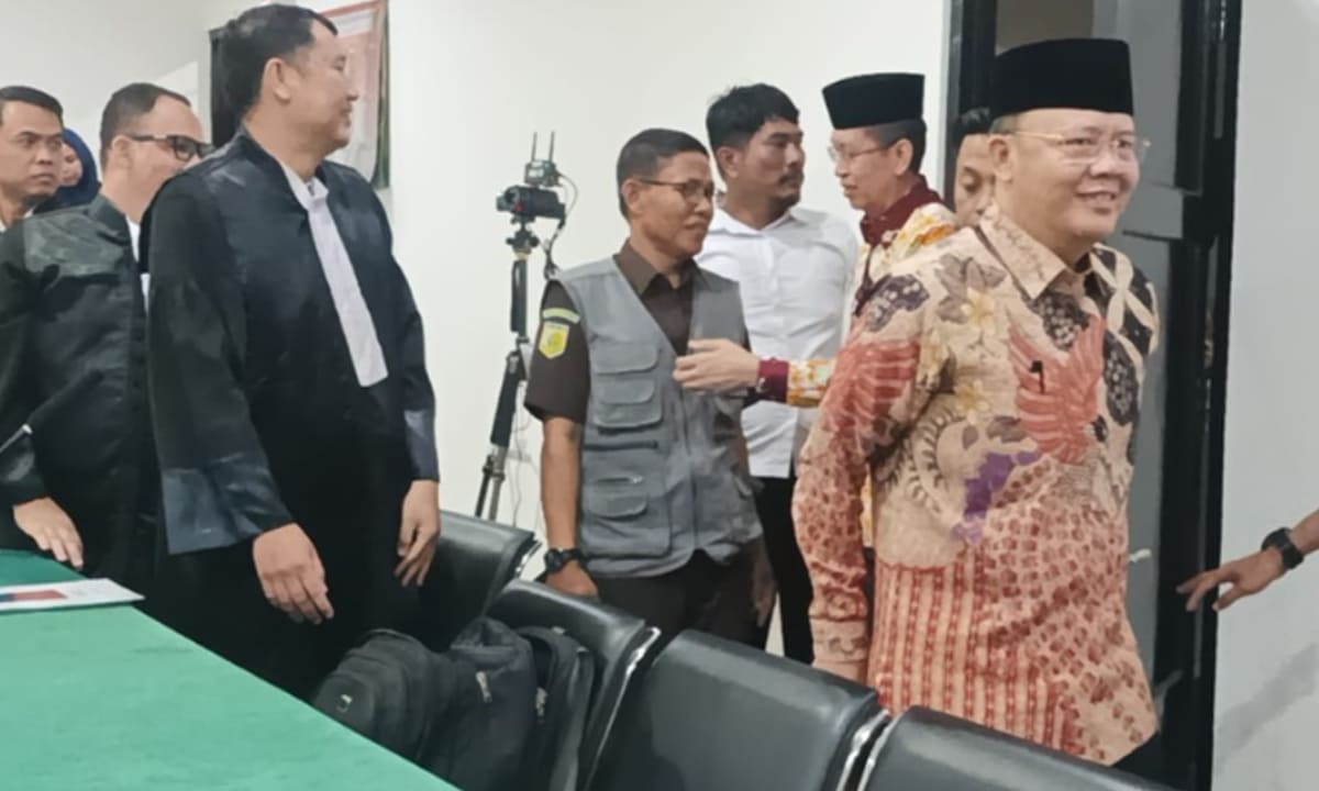 Dalam Sidang Rohidin Cs, jaksa KPK Ade Azhari sumber Dana Kampanye Ilegal Pilkada 2024 sebesar Rp30,3 M.