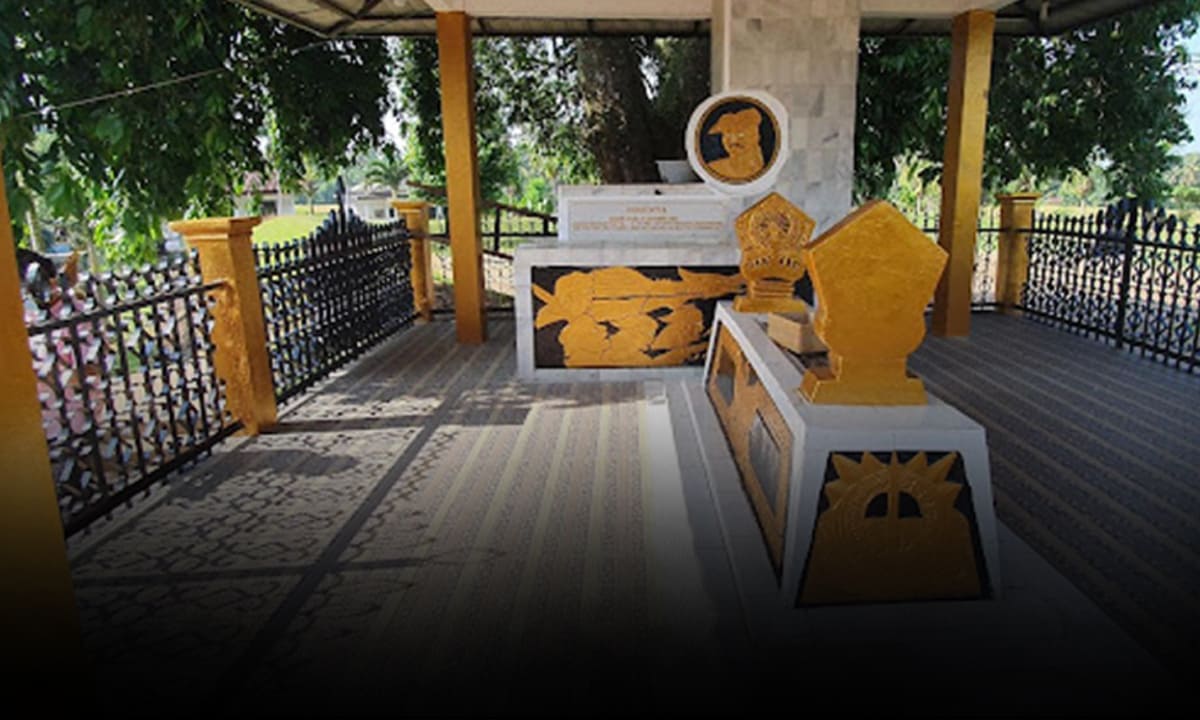 Makam Pahlawan Raden Intan II merupakan salah satu Wisata Sejarah yang di miliki Provinsi Lampung.