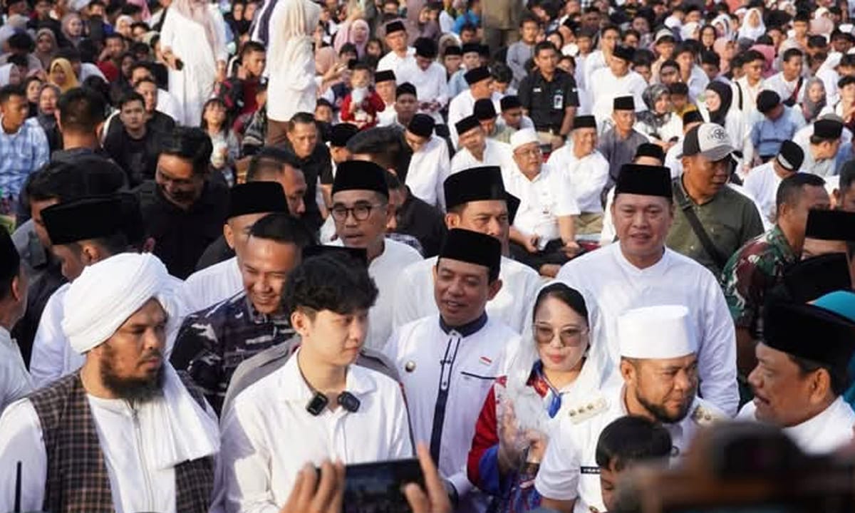 Makan Akbar bersama Willie Salim di Bengkulu berlangsung tertib dan di harapkan dapat menularkan kebaikan.