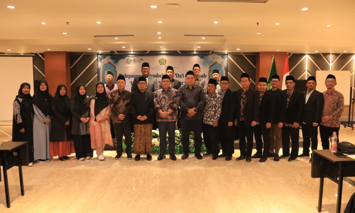 Sebanyak 20 dai dan daiyah terbaik Indonesia resmi diberangkatkan oleh Kementerian Agama (Kemenag) untuk mengikuti pelatihan dakwah di Uni Emirat Arab.
