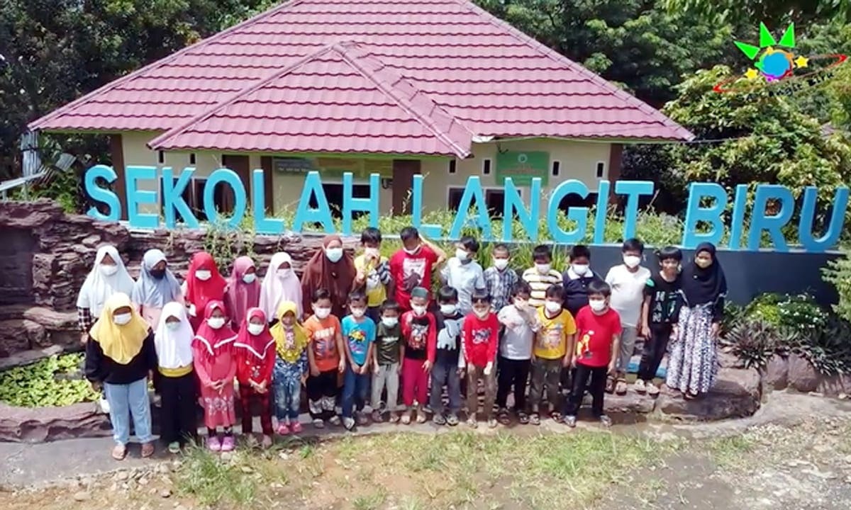 Sekolah Alam Langit Biru, Kota Bengkulu. Memahami usia masuk TK yang ideal sangat penting bagi orangtua yang hendak menyekolahkan anak ke jenjang pendidikan formal pertama.