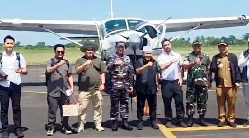 Gubernur Bengkulu Helmi Hasan berkantor di pulau Enggano menepati janjinya sekaligus membawa misi bantu rakyat Enggano.