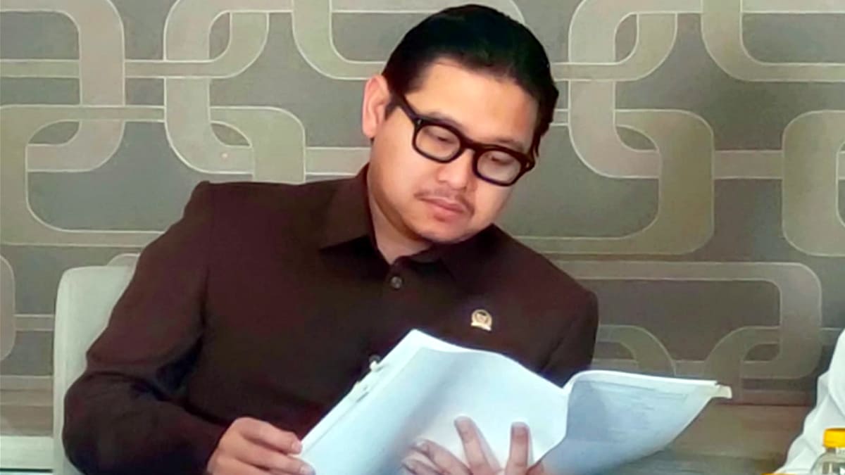 Ketua DPRD Kepahiang, Gregory Dayefiandro, S.E., M.Sc., saat mengikuti audiensi antara Pemerintah Daerah dan manajemen PT. TUM.