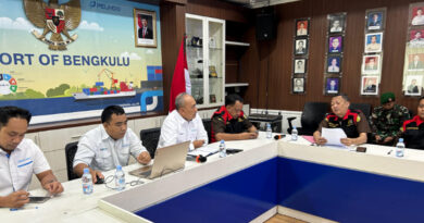 Pada Senin, 21 Juli 2025 tim penyidik Kejati Geledah PT Pelindo Regional II Bengkulu dan PT Sucofindo. Foto: Ist- Ngenelo.net