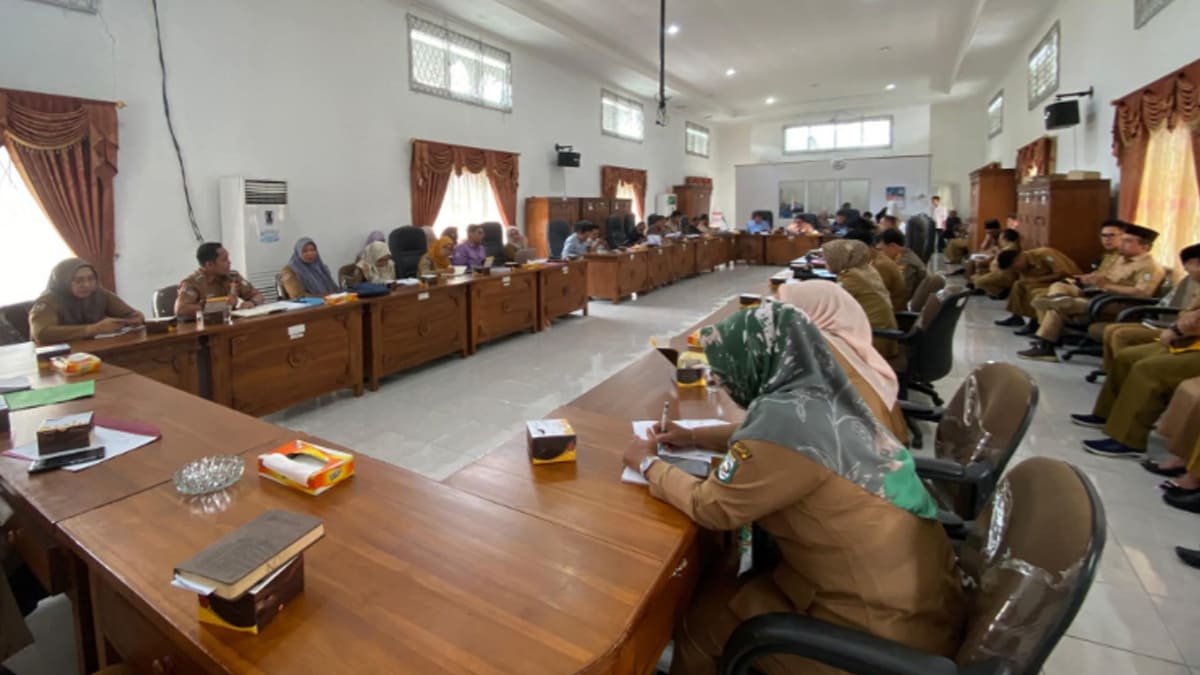 Rapat gabungan finalisasi RPJMD 2025–2030.