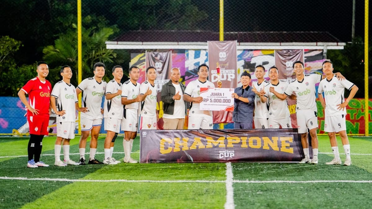 Polda Bengkulu keluar sebagai juara Turnamen Mini Soccer Piala Gubernur 2025. Foto: Ngenelo.net