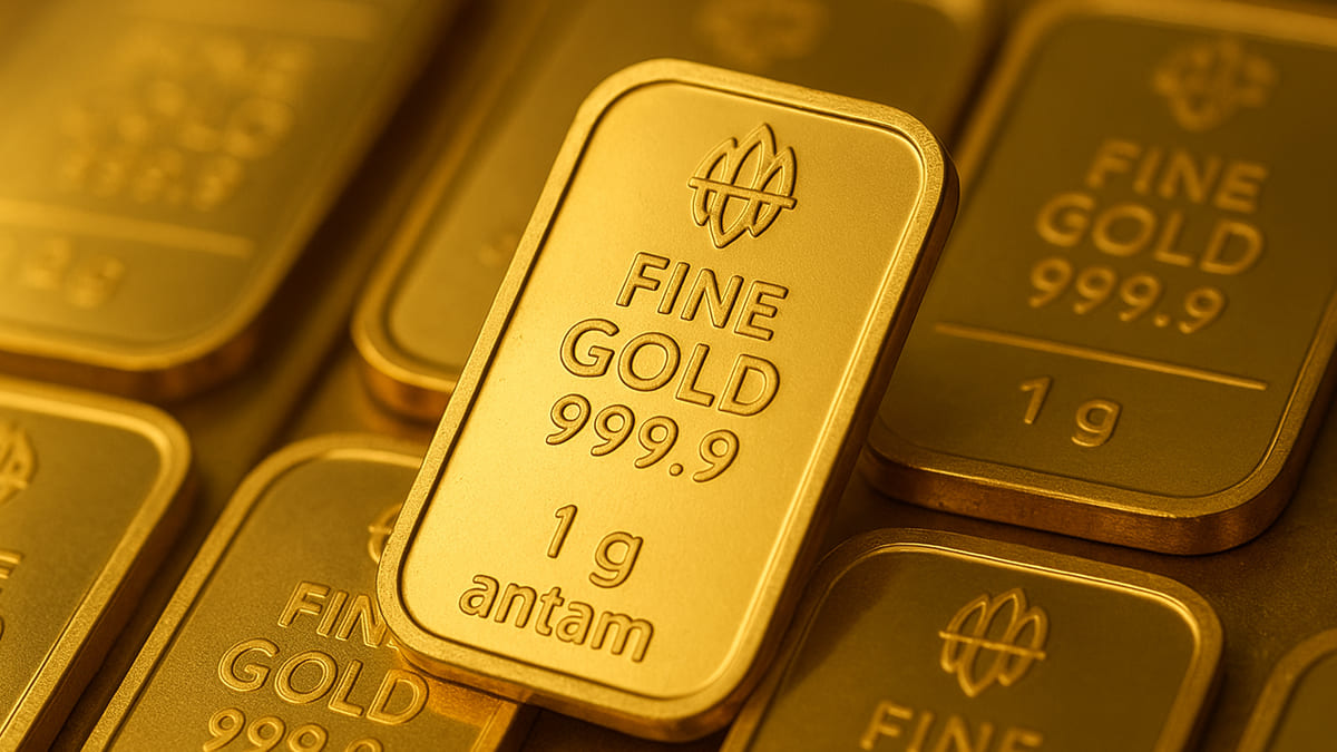 Harga Emas hari ini anjlok, turun Rp57 ribu per gram.