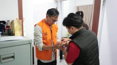 Mantan Kepala Dinas (Kadis) Pertambangan dan Energi Kabupaten Bengkulu Utara (BU) FM alias Fadillah Marik ditahan Kejaksaan Tinggi (Kejati) Bengkulu terkait dugaan korupsi pengurusan izin pertambangan batubara.