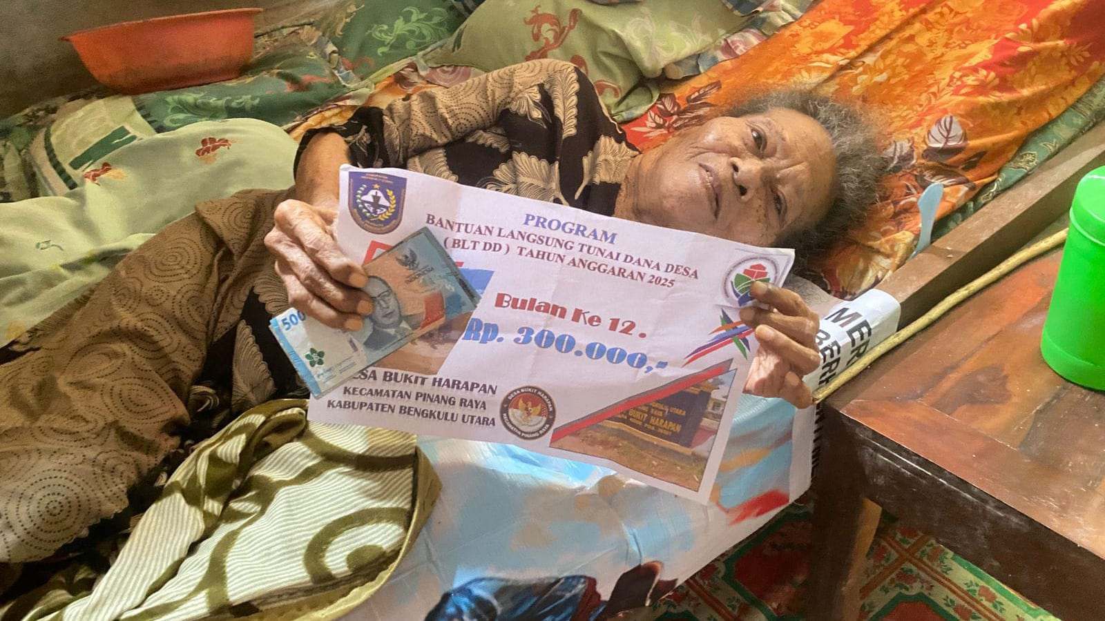 Pemerintah Desa Bukit Harapan kembali menyalurkan BLT Dana Desa (BLT DD) Bukit Harapan kepada 13 KPM. foto - ngenelo.net