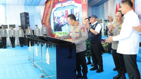 Kapolri Resmikan 57 Jembatan Merah Putih Presisi