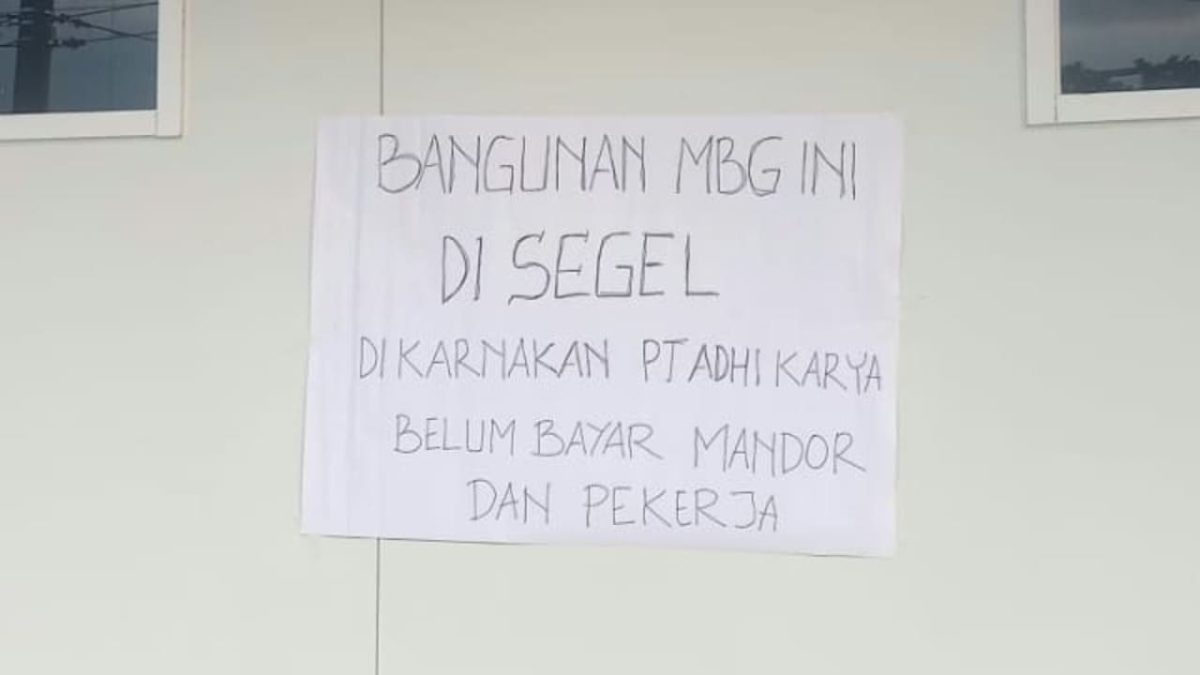Proyek Dapur MBG Disegel pekerja karena upah belum di bayar oleh PT. Adhi Karya