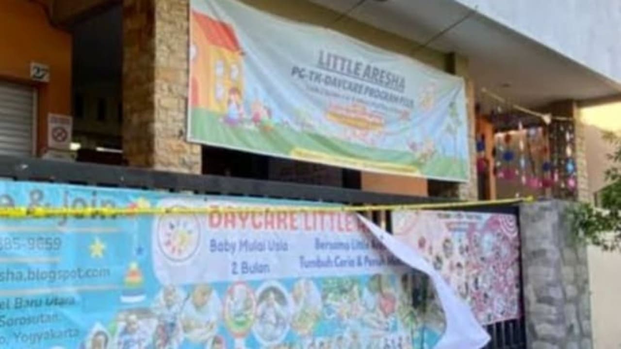 Daycare Little Aresha saat ini terpasang police line