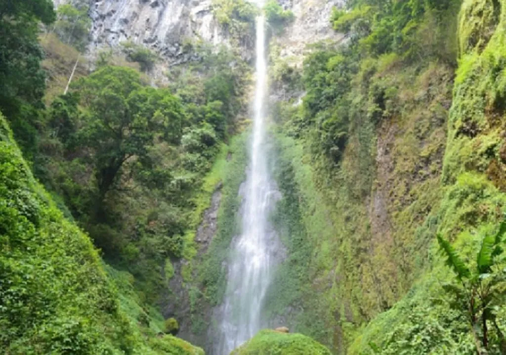 Air Terjun Pancuran Rayo