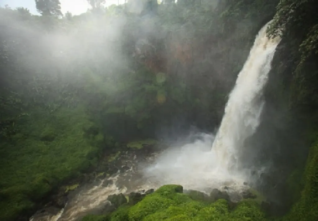 Air Terjun Telun Berasap
