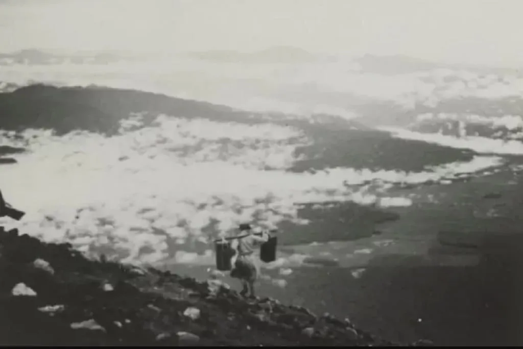 This is the appearance of Mount Kerinci around 1933. (photo/wikipedia)