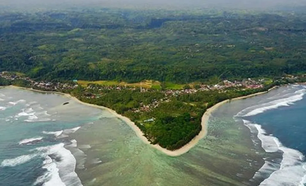 Ujung Lancang Laguna Beach, Kaur-Indonesia, Beautiful and Romantic