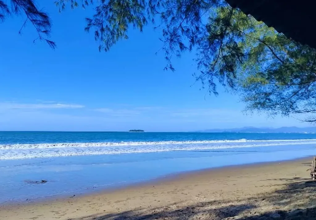 Melihat Pesona Pantai Jambak Sumatera Barat-Indonesia