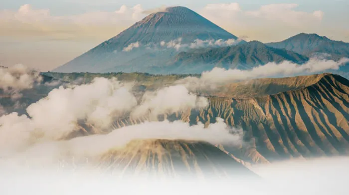 Inilah Gunung Tertinggi di Pulau Jawa, Gunung Semeru.