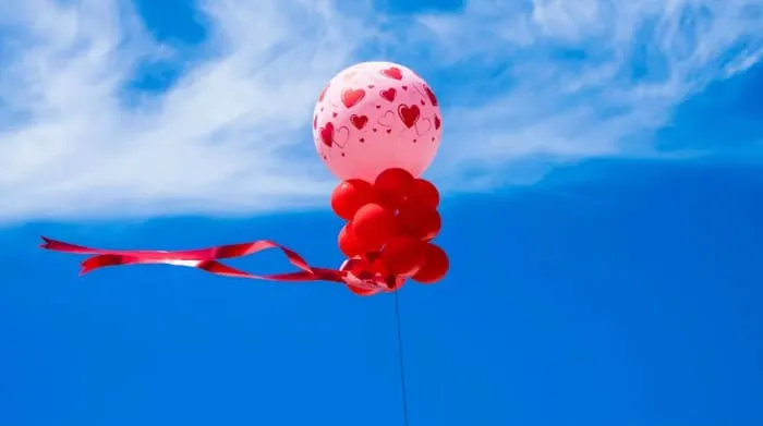 Cerita Abu Nawas: Meramal Masa Depan Raja Dengan Balon Ajaib. foto: pexels