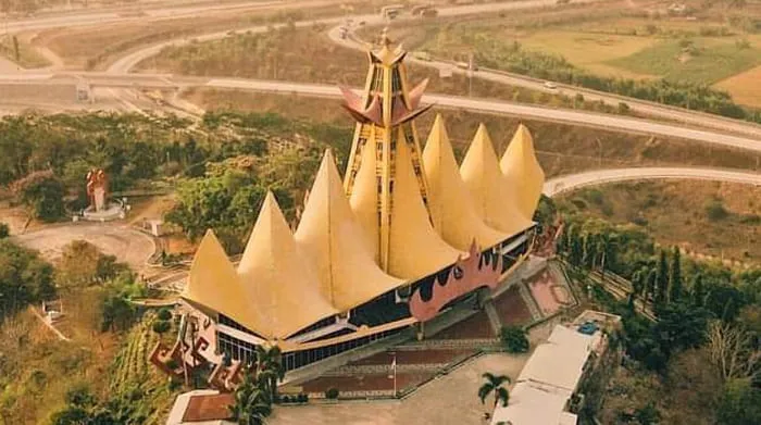 Pesona Menara Siger, Monumen Megah yang Mewarnai Pintu Gerbang Lampung