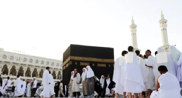 Cek Syarat, Tata Cara Urus Paspor Umrah dan Biayanya