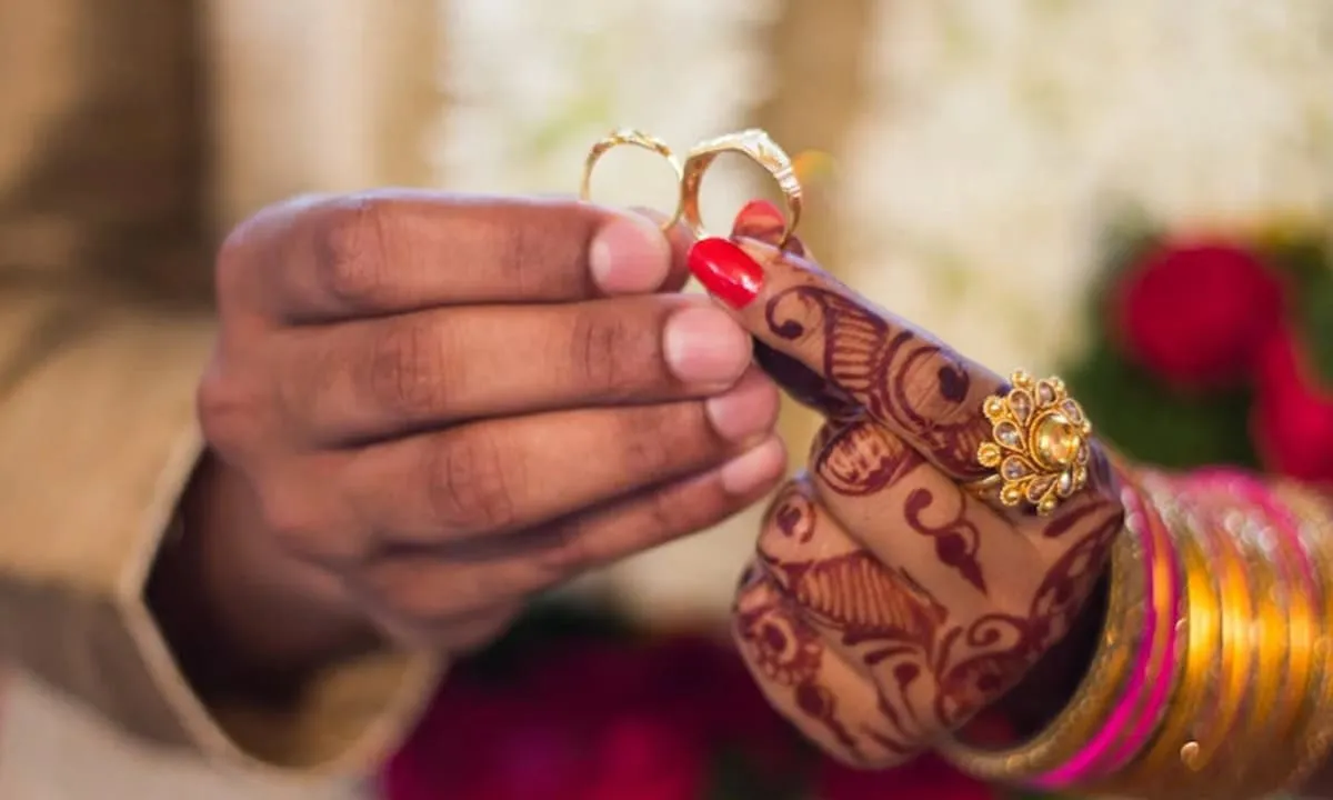 Terlahir dengan Jodoh Orang Kaya, salah satu Ramalan Weton Rabu Kliwon 15 November 2023. foto: pexels