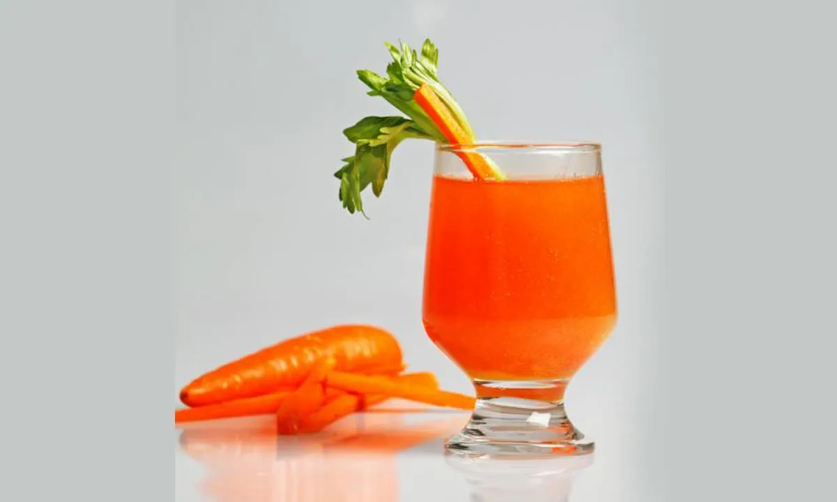 Rahasia tampil cantik, kulit sehat dan wajah berseri dengan mengonsumsi jus wortel. foto: pexels