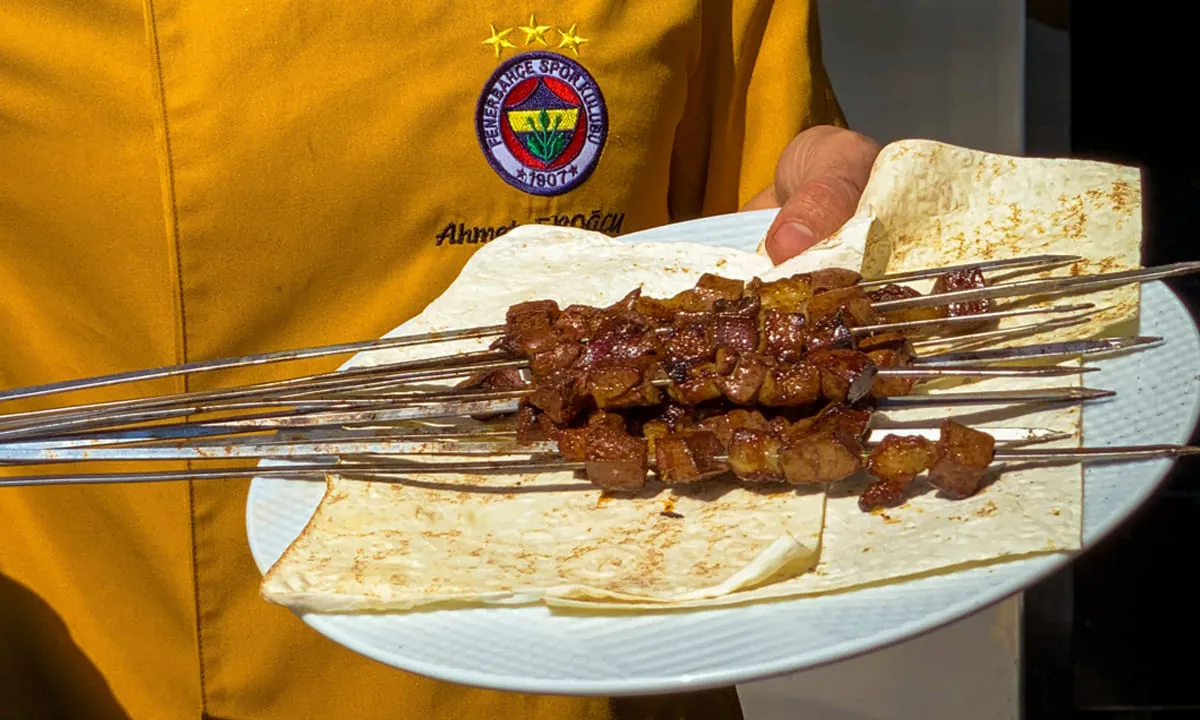 Asal-usul sate, kuliner Indonesia yang mendunia dengan cita rasa yang khas dan aroma yang menggoda. foto: pexels