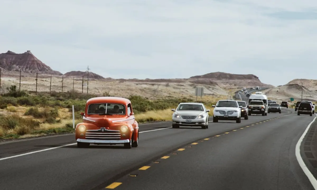 Agar mobil tetap dalam kondisi optimal dan tidak gampang rusak lakukan beberapa tips dalam perawatan. foto: pexels