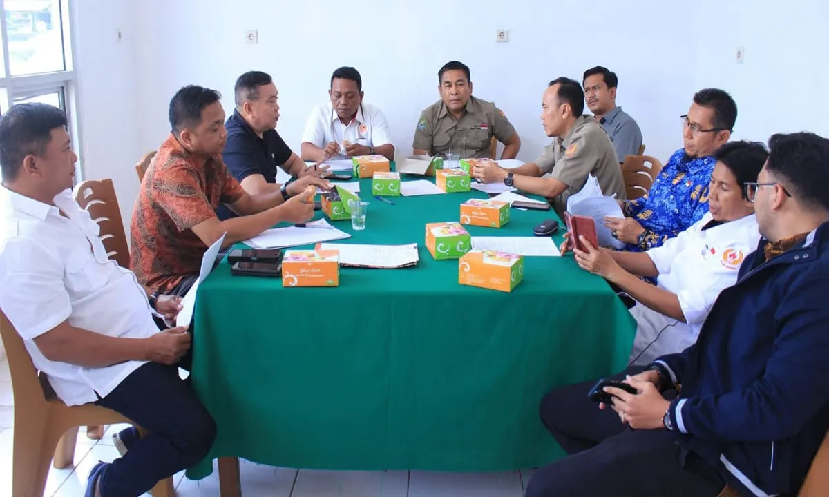 Unsur Wakil Ketum KONI dan pengurus bidang menggelar rapat di Sekretariat KONI Provinsi Bengkulu, Kamis 1 februari 2024. foto:Ist