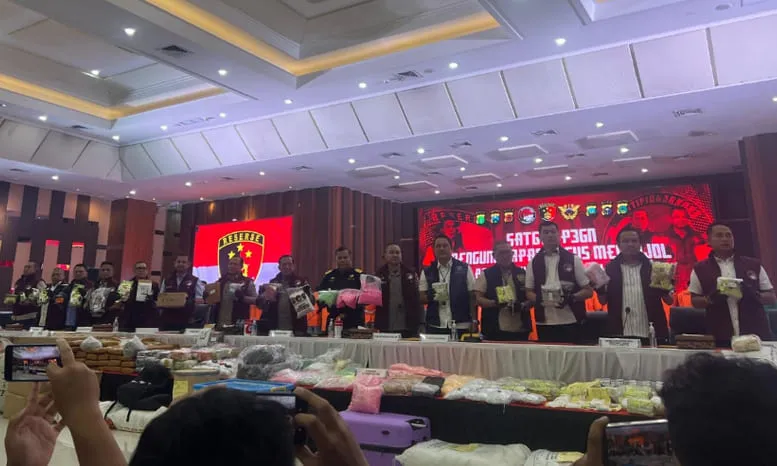 Konferensi pers capaian Satgas P3GN Polri terhitung sejak September 2023 hingga 9 Juli 2024.