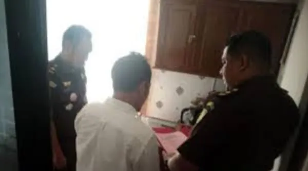 Jaksa datangi ruang kerja Sekwan Kepahiang dan melakukan penggeledahan dokumen - Ngenelo.net