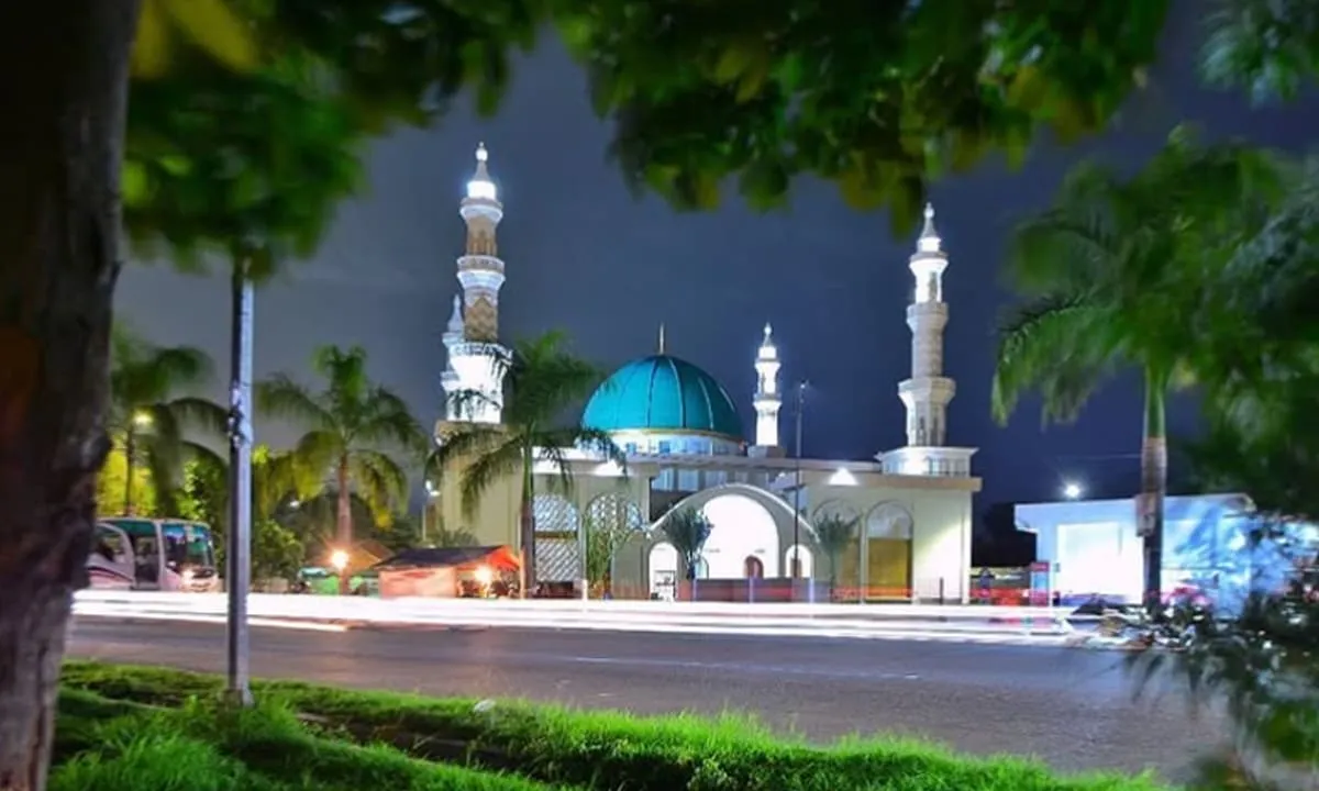 Malam Nisfu Syaban, yang jatuh pada tanggal 15 Syaban dalam kalender Hijriah - Foto Ist - Ngenelo.net