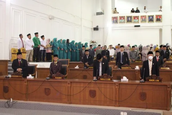 Anggota DPRD Kepahiang hadiri Paripurna Sertijab bupati
