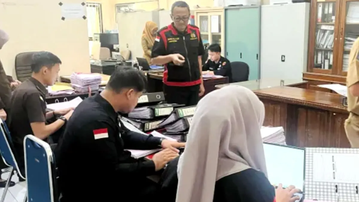 Kantor DPRD Provinsi Bengkulu dan BPKAD Digeledah Kejati.