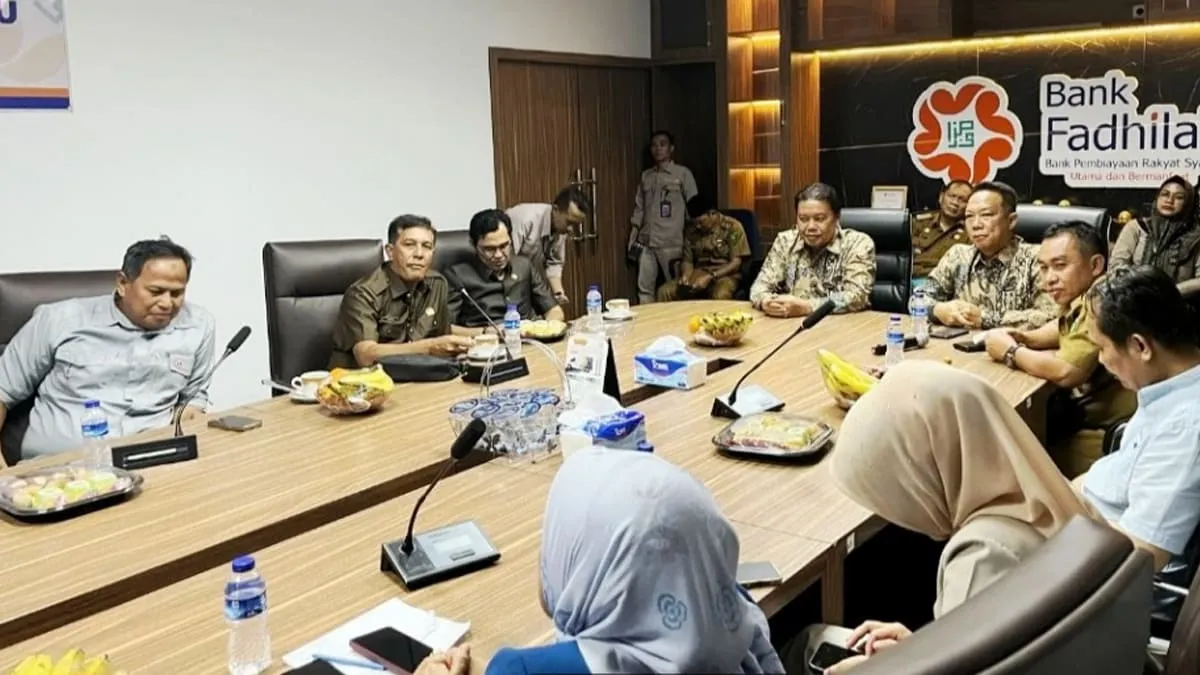 Pansus LKPj DPRD Kota Bengkulu melakukan inspeksi mendadak ke Hotel Merah Putih dan Bank Fadhilah pada Selasa 15 April 2025