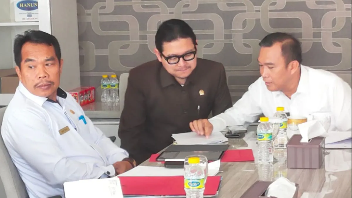 DPRD Kabupaten Kepahiang menyatakan dukungan penuh terhadap langkah Pemerintah Kabupaten Kepahiang dalam mengambil alih lahan milik PT. TUM.