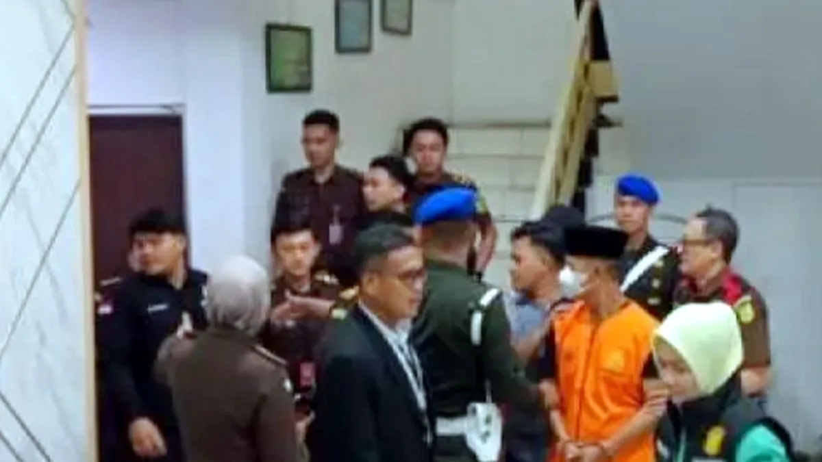 Dalam Kasus Setwan Provinsi Bengkulu, Kejati Bengkulu menetapkan 5 orang tersangka.