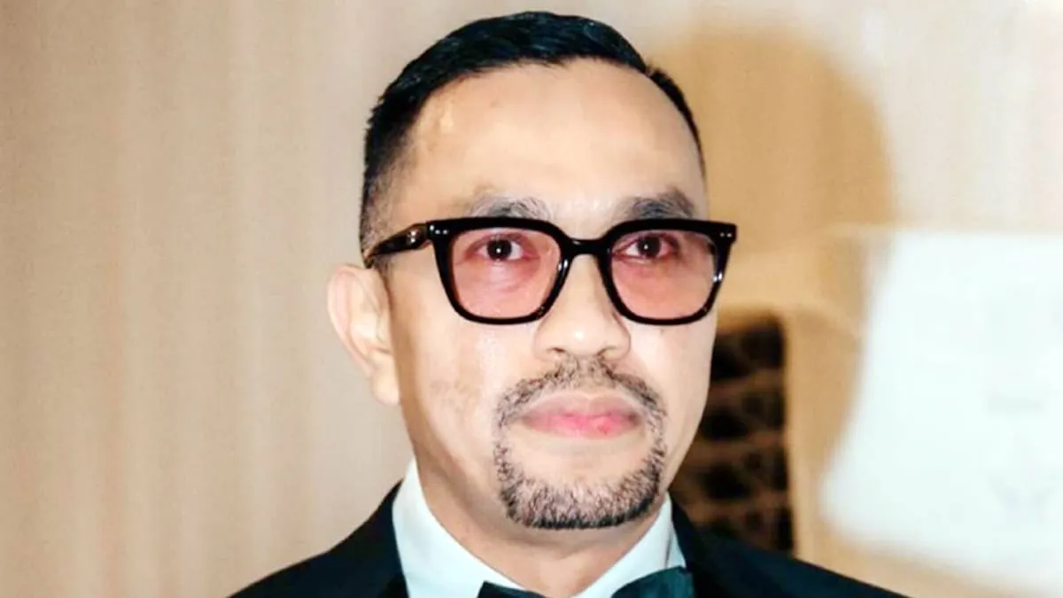 Fraksi Nasdem mencopot Ahmad Sahroni dari posisi Wakil Ketua Komisi III dan memindahkannya menjadi anggota Komisi I DPR RI.