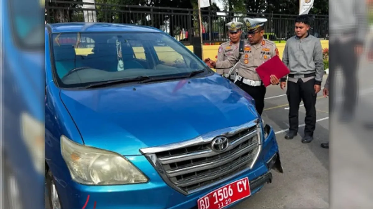 Mobil dinas Kepala Dinas DKP Kota Bengkulu yang terlibat kasus tabrak lari.